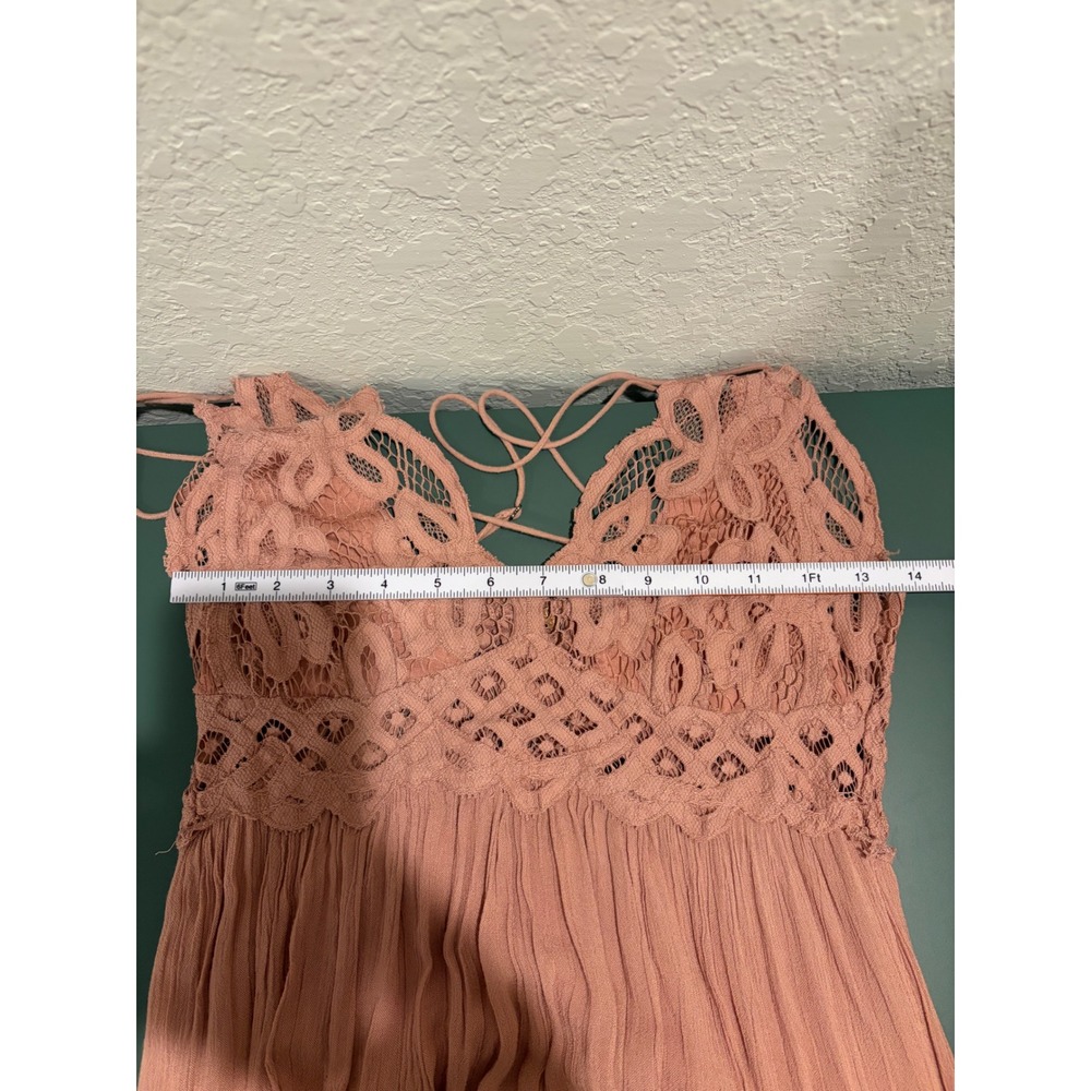 Boho Crochet Lace V-Neck Midi Dress Dusty Rose Pink Ruffle Hem Smocked Back - Picture 6 of 6